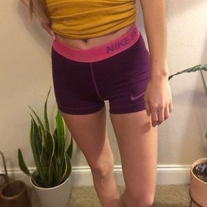 Nike pro workout short. Xs.